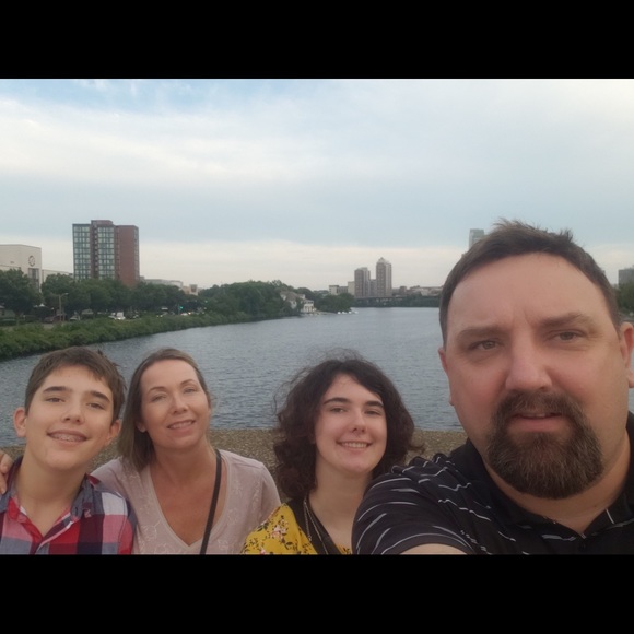 Posh Ambassador! Melinda - Picture 6 of 8